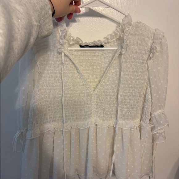 Zara White Textured Ruffle Blouse - Picture 1 of 3